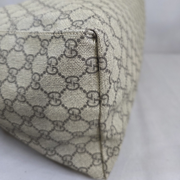 ✨️GUCCI GG Supreme Diaper Messenger Bag - Picture 11 of 16